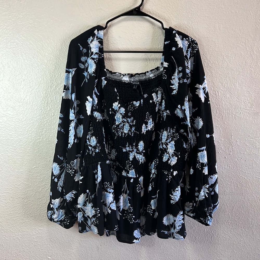 SOLD💕NWT Torrid Top Size 4